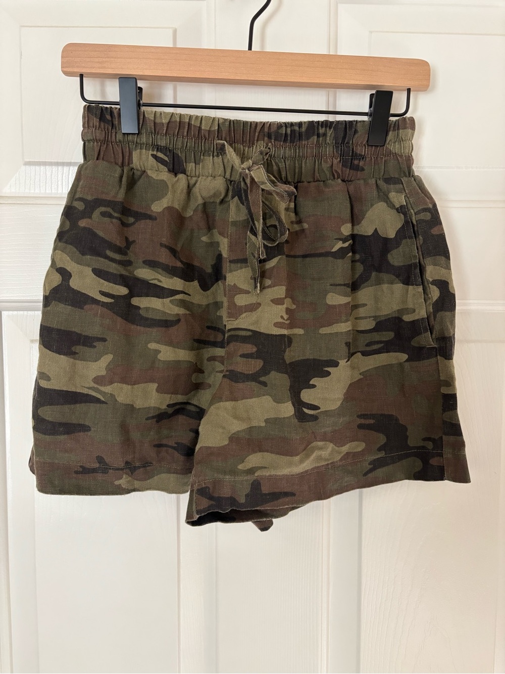 Sanctuary Olive and Brown Camo Elastic Waist Shorts Linen Cotton XS